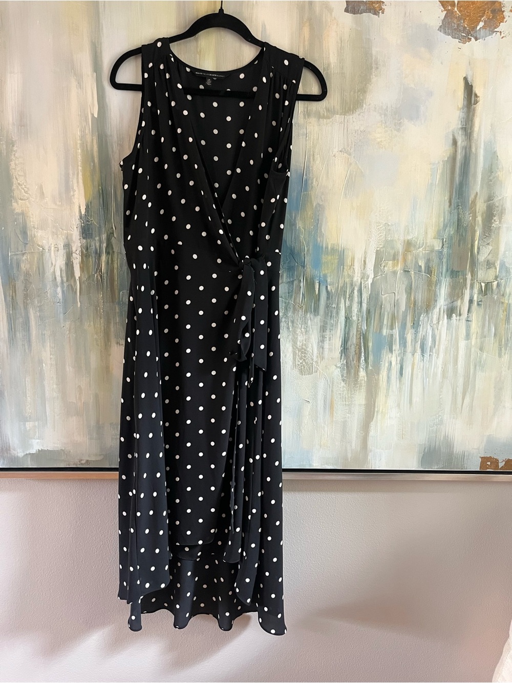White House Black Market Black & White Polka Dot Wrap Maxi Dress – Sizeuuu M